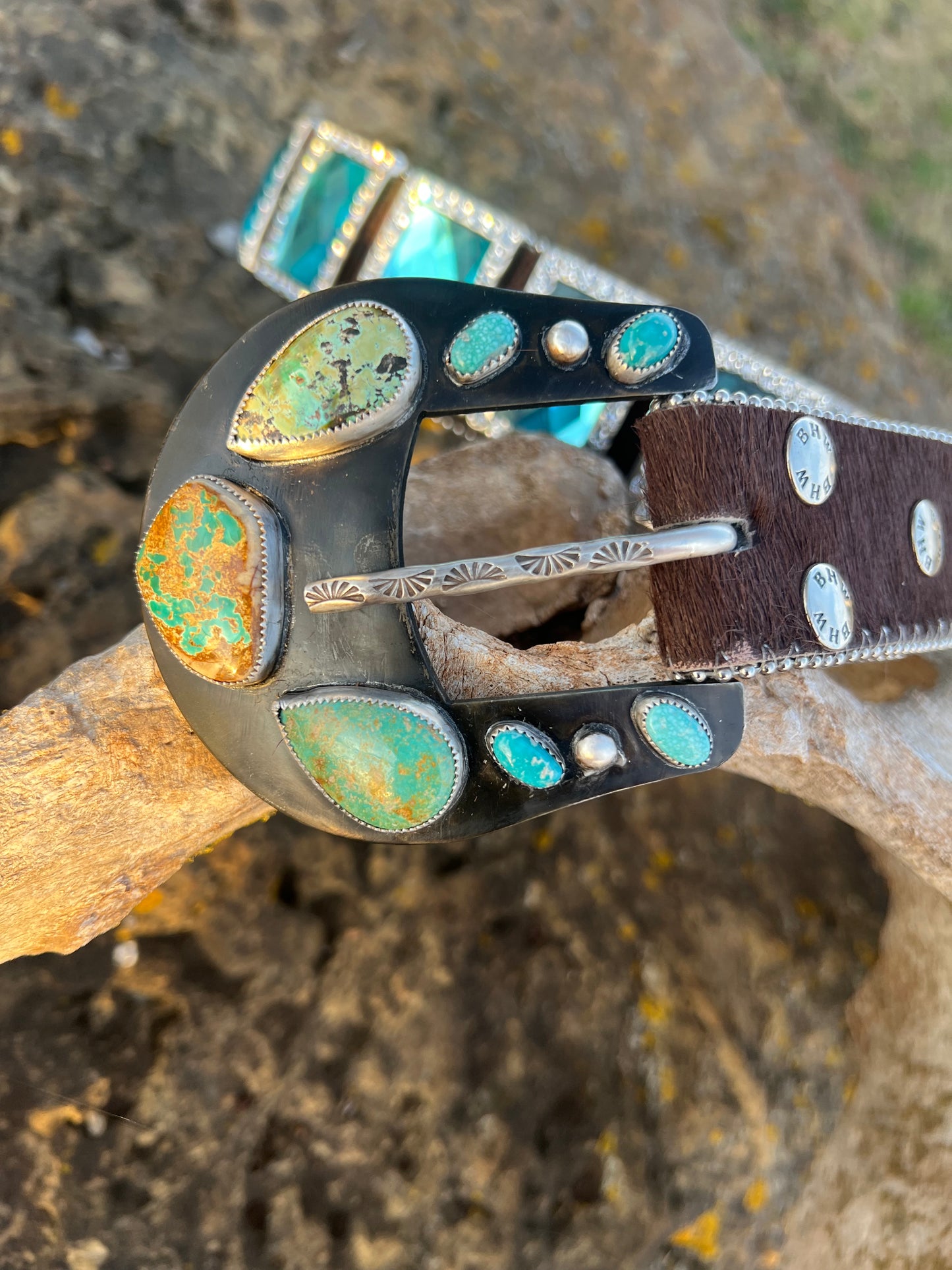 Mixed mine belt buckle