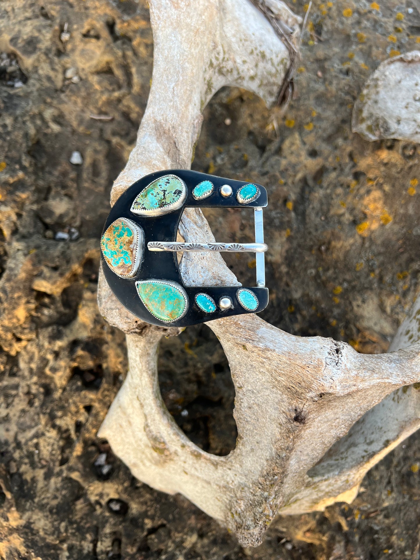 Mixed mine belt buckle